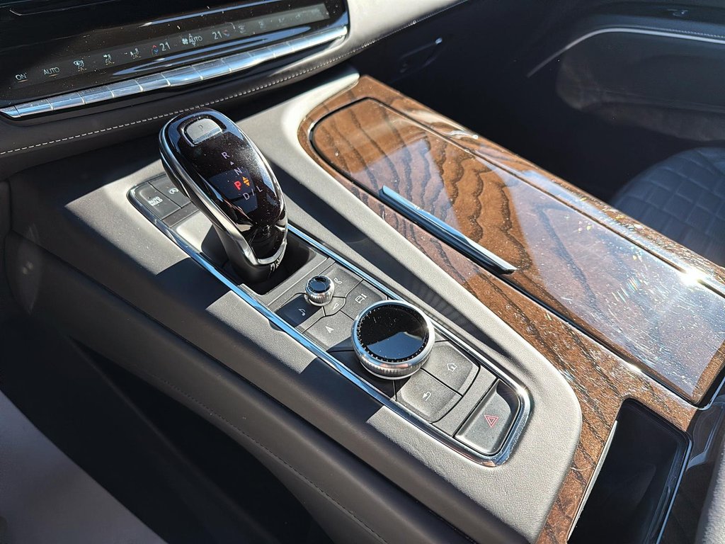 Cadillac Escalade 4WD Sport Platinum 2024 à Drummondville, Québec - 20 - w1024h768px
