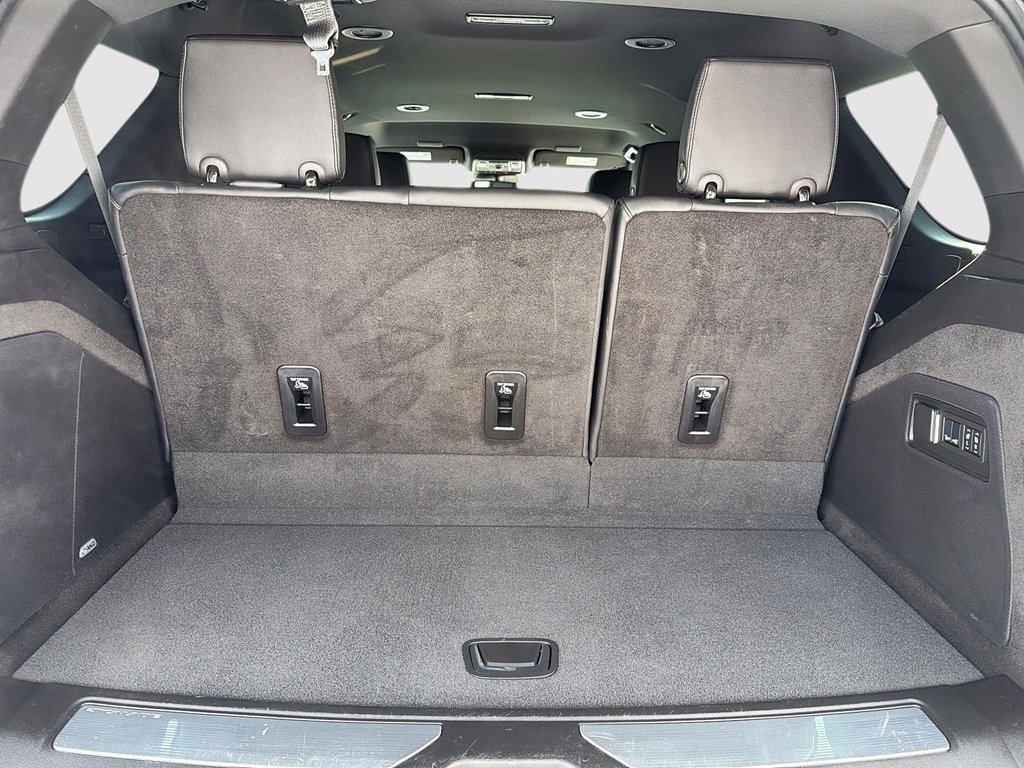 Cadillac Escalade 4WD Luxury 2024 à Drummondville, Québec - 6 - w1024h768px