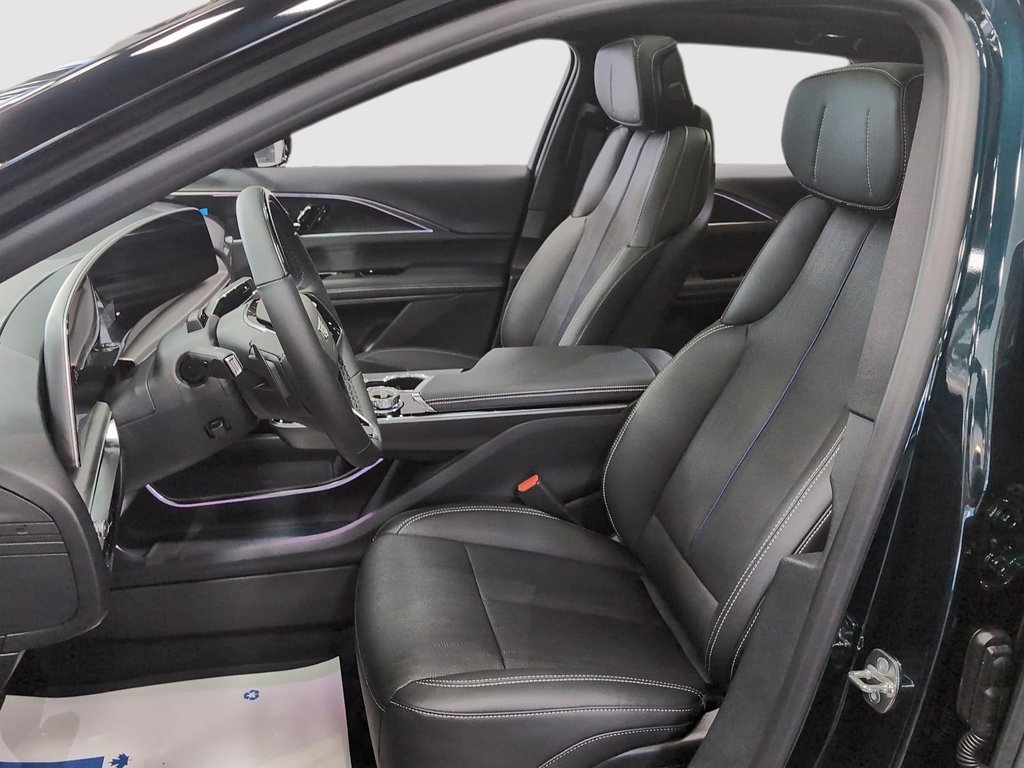 2026 Cadillac LYRIQ Luxury in Drummondville, Quebec - 6 - w1024h768px