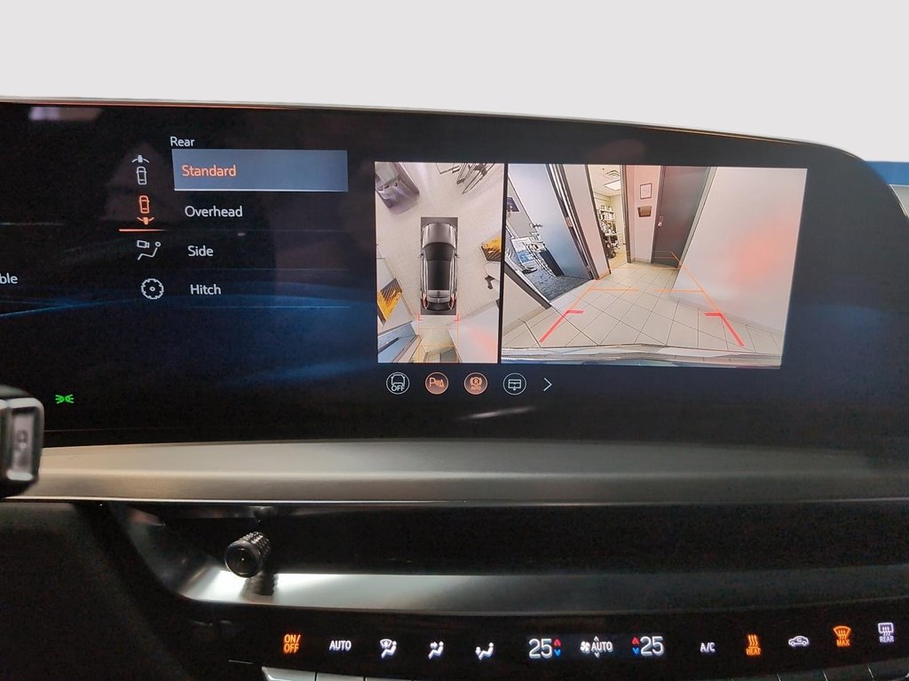 2026 Cadillac LYRIQ Luxury in Drummondville, Quebec - 18 - w1024h768px