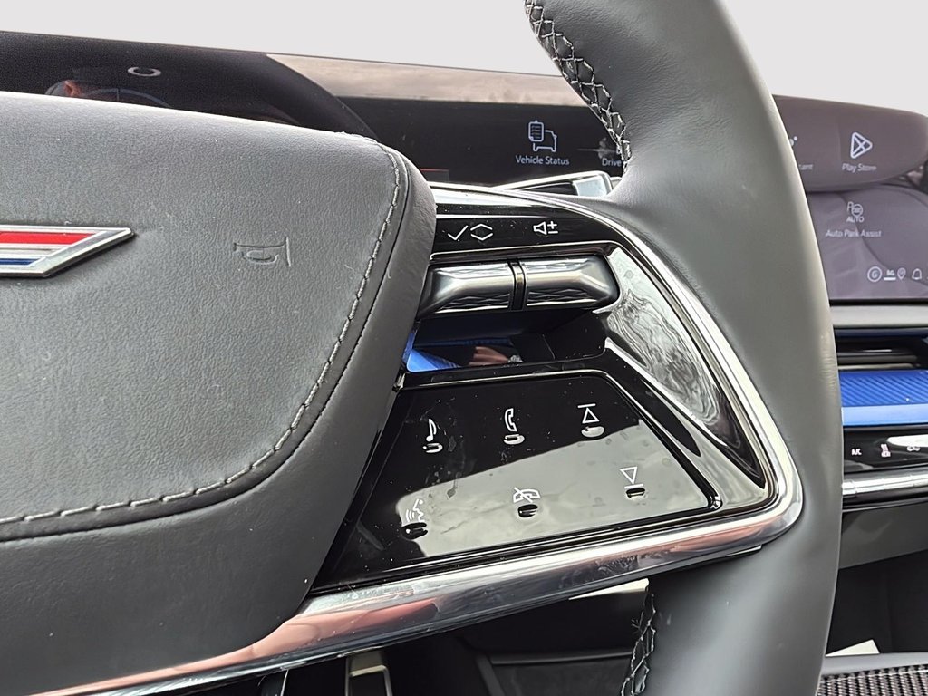 2026 Cadillac Optiq-V V-Series in Drummondville, Quebec - 14 - w1024h768px