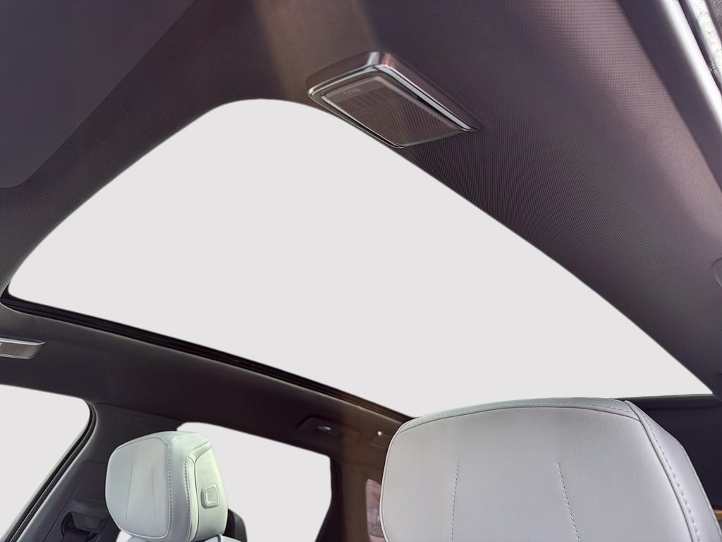 2026 Cadillac Optiq-V V-Series in Drummondville, Quebec - 18 - w1024h768px