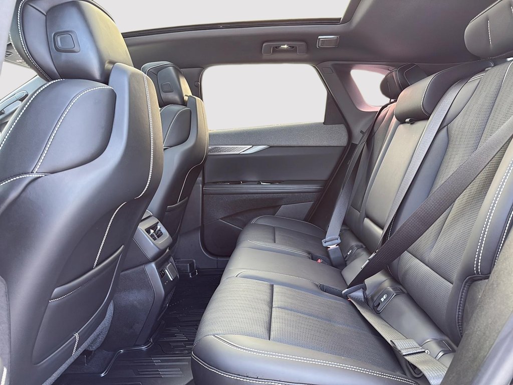 Cadillac OPTIQ Luxury 2025 à Drummondville, Québec - 8 - w1024h768px