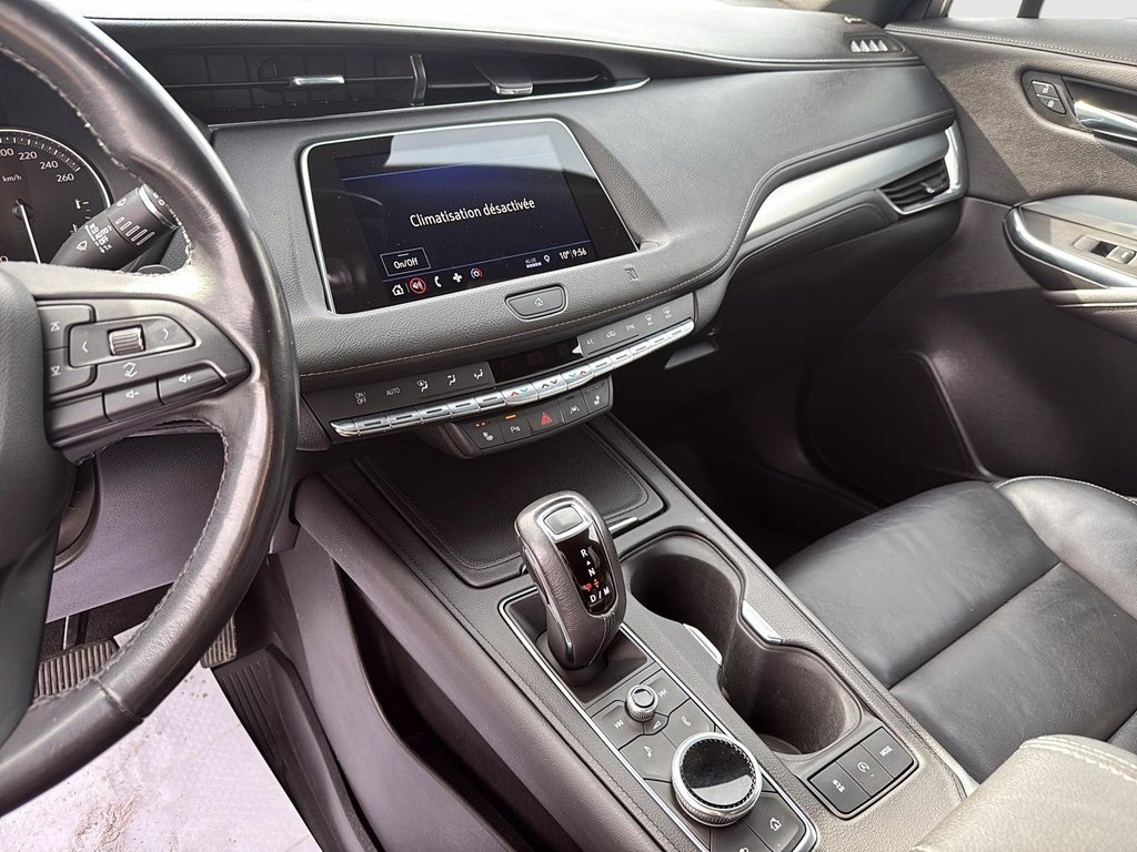 2019 Cadillac XT4 AWD Premium Luxury in Drummondville, Quebec - 13 - w1024h768px