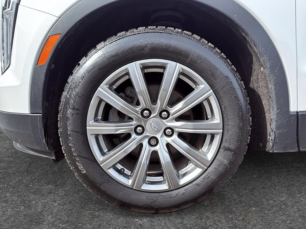 2019 Cadillac XT4 AWD Premium Luxury in Drummondville, Quebec - 6 - w1024h768px