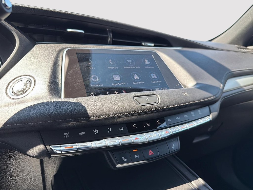 2019 Cadillac XT4 AWD Premium Luxury in Drummondville, Quebec - 17 - w1024h768px