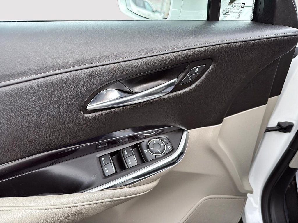 2020 Cadillac XT4 AWD Luxury in Drummondville, Quebec - 10 - w1024h768px