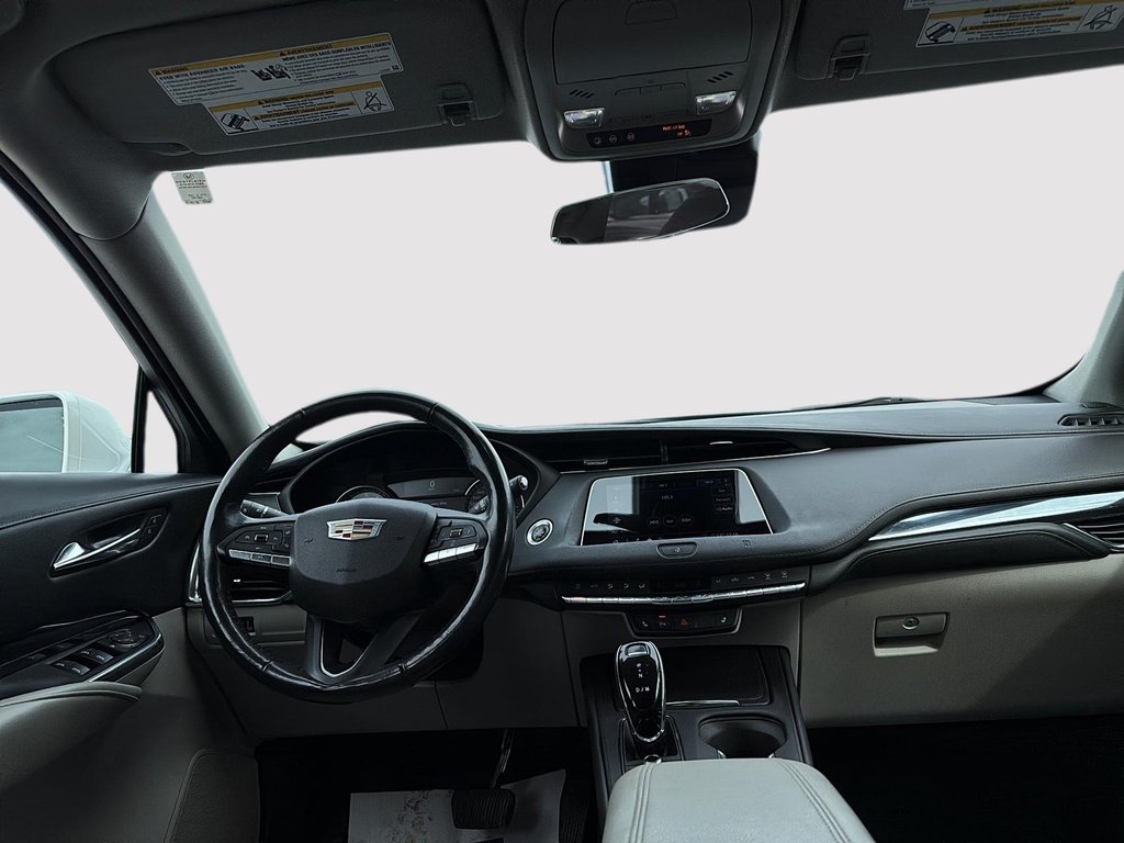 2020 Cadillac XT4 AWD Luxury in Drummondville, Quebec - 9 - w1024h768px