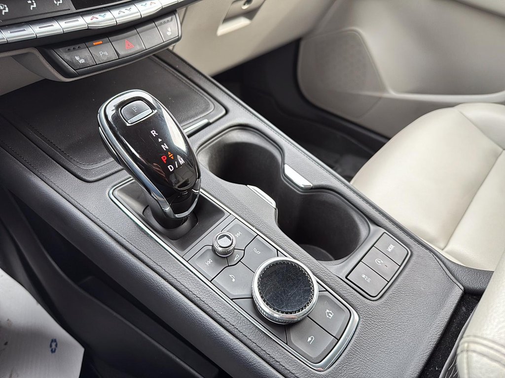 2020 Cadillac XT4 AWD Luxury in Drummondville, Quebec - 15 - w1024h768px