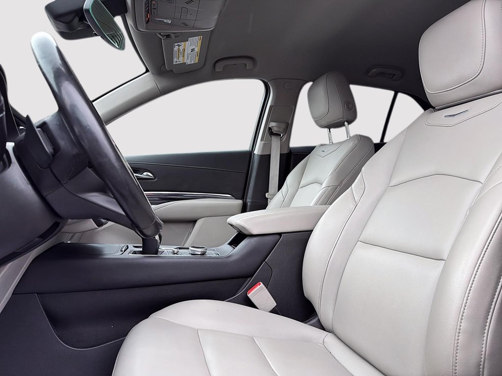 Cadillac XT4 AWD Luxury 2020 à Drummondville, Québec - 8 - w1024h768px