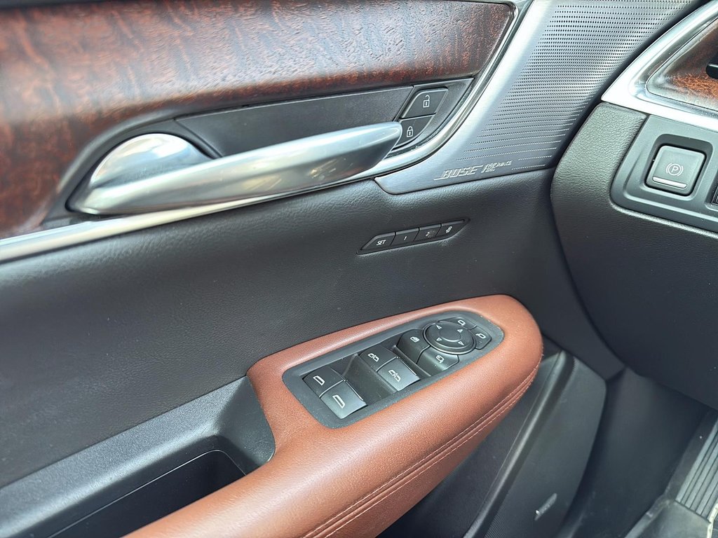 2023 Cadillac XT5 AWD Sport in Drummondville, Quebec - 11 - w1024h768px