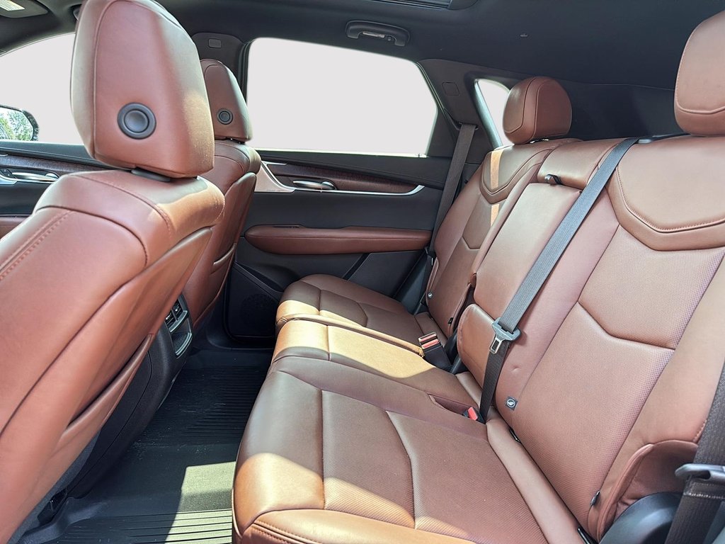 2023 Cadillac XT5 AWD Sport in Drummondville, Quebec - 9 - w1024h768px