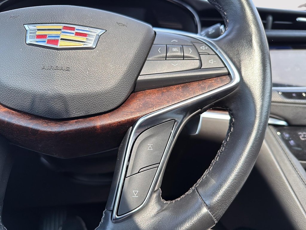2023 Cadillac XT5 AWD Sport in Drummondville, Quebec - 14 - w1024h768px