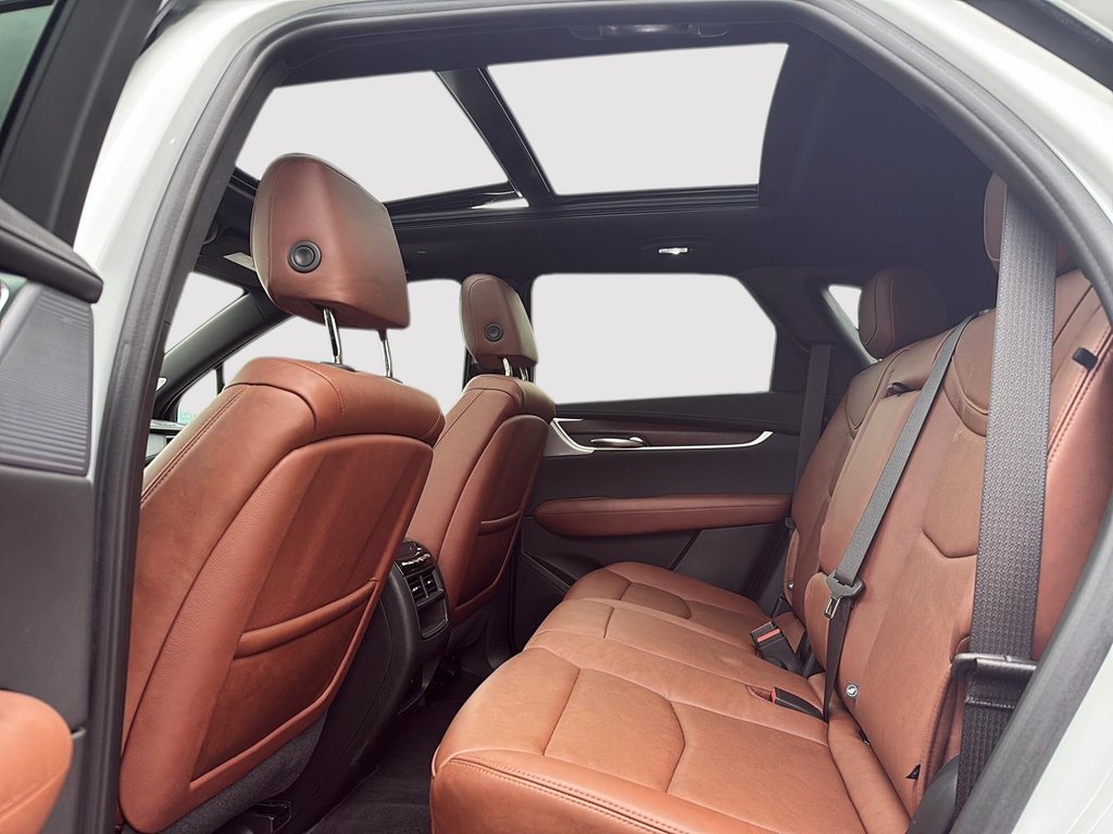 2024 Cadillac XT5 AWD Sport in Drummondville, Quebec - 10 - w1024h768px