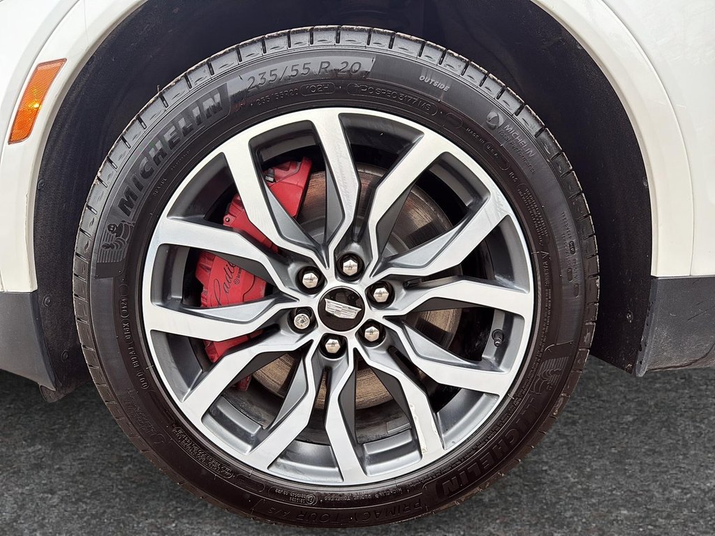 2024 Cadillac XT5 AWD Sport in Drummondville, Quebec - 7 - w1024h768px