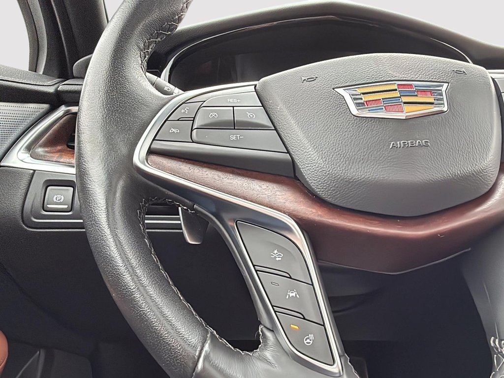2024 Cadillac XT5 AWD Sport in Drummondville, Quebec - 14 - w1024h768px