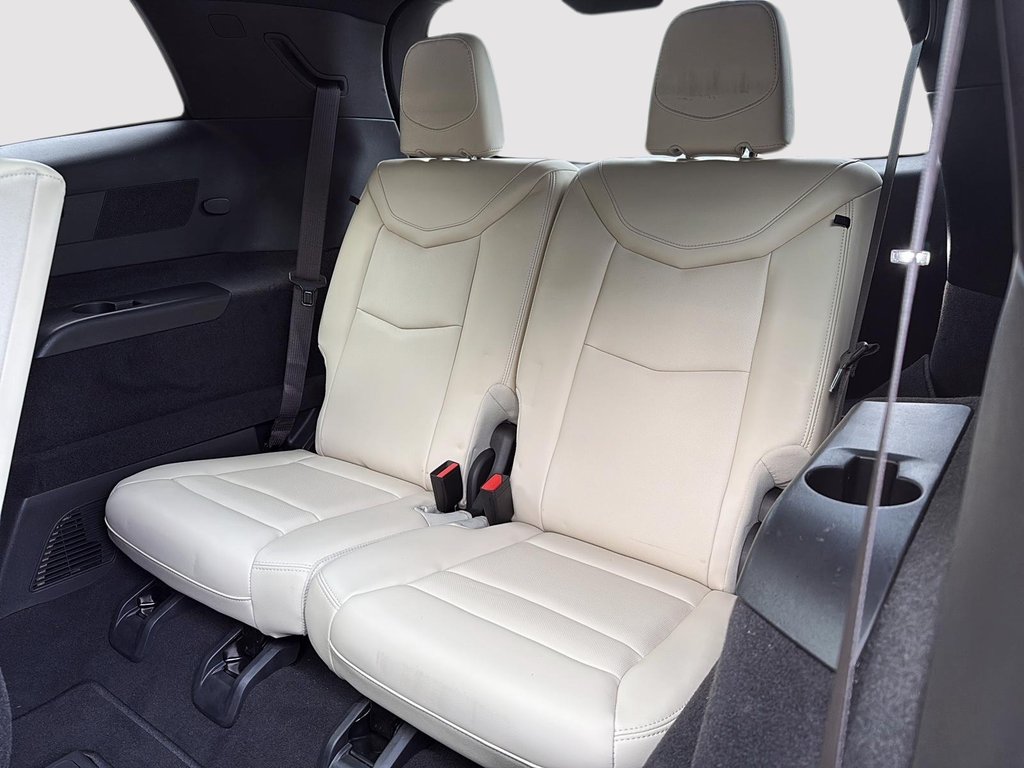 2024 Cadillac XT6 AWD Sport in Drummondville, Quebec - 11 - w1024h768px