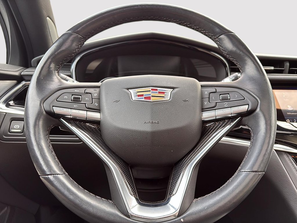 2024 Cadillac XT6 AWD Sport in Drummondville, Quebec - 14 - w1024h768px