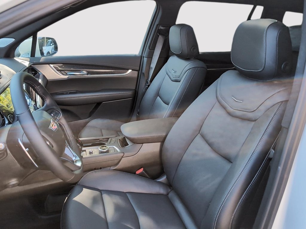 2025 Cadillac XT6 Sport in Drummondville, Quebec - 11 - w1024h768px