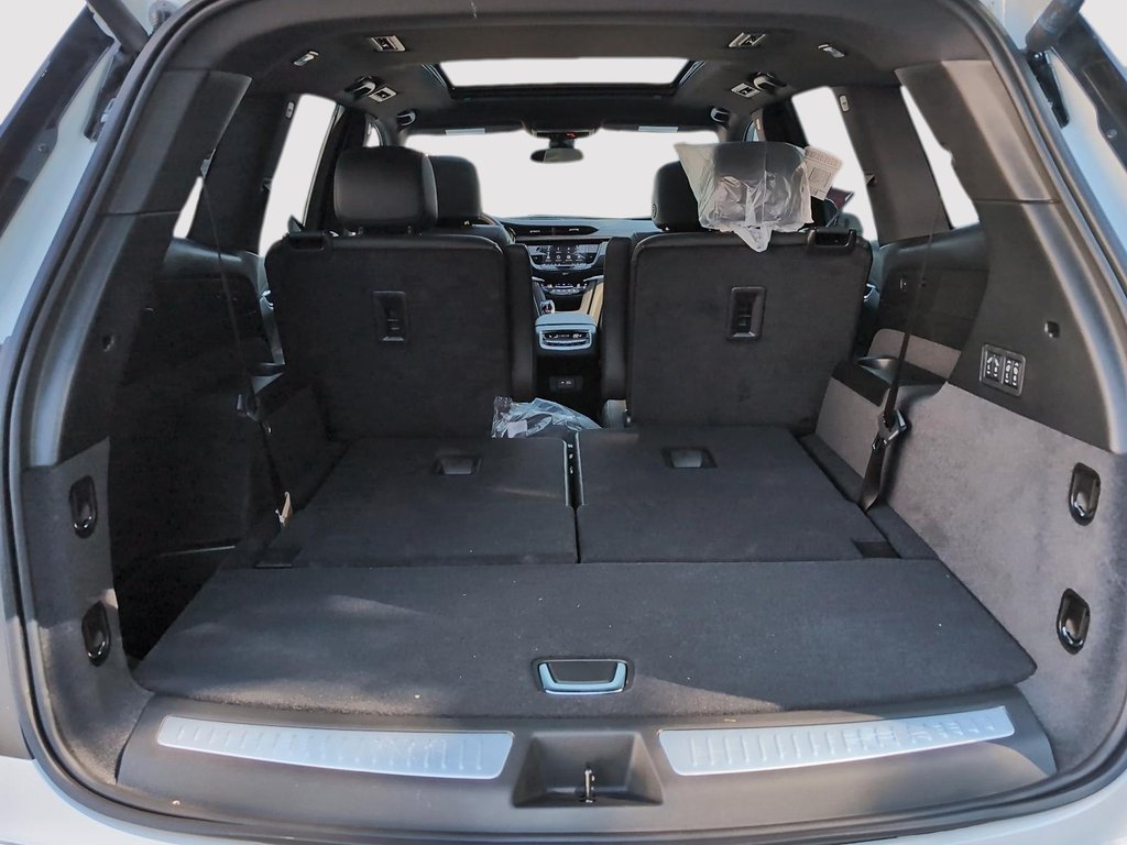 2025 Cadillac XT6 Sport in Drummondville, Quebec - 8 - w1024h768px