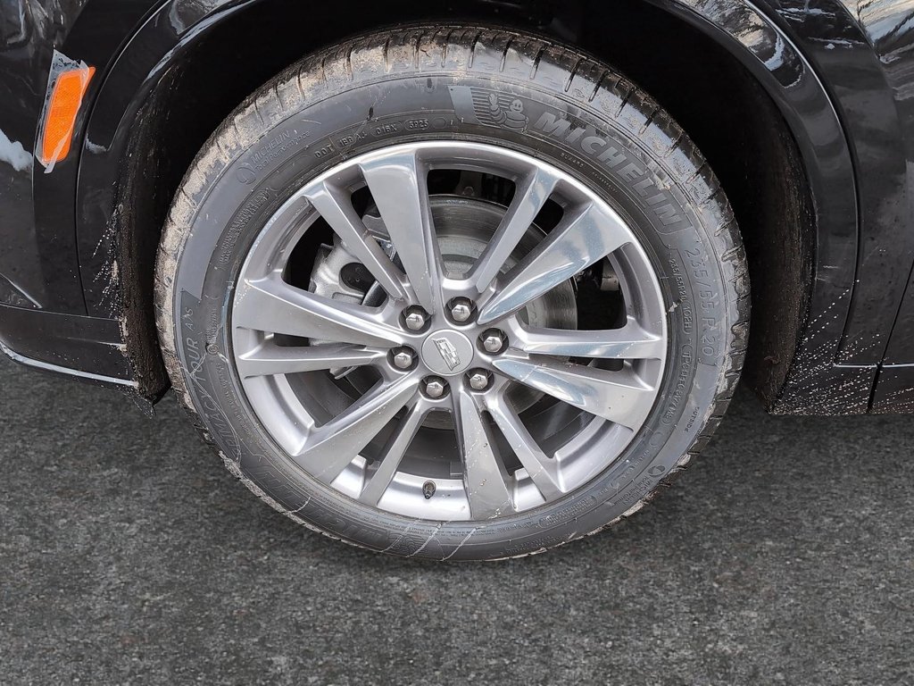 2025 Cadillac XT6 Premium Luxury in Drummondville, Quebec - 9 - w1024h768px