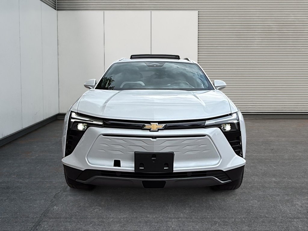 2024 Chevrolet Blazer EV eAWD LT in Drummondville, Quebec - 2 - w1024h768px