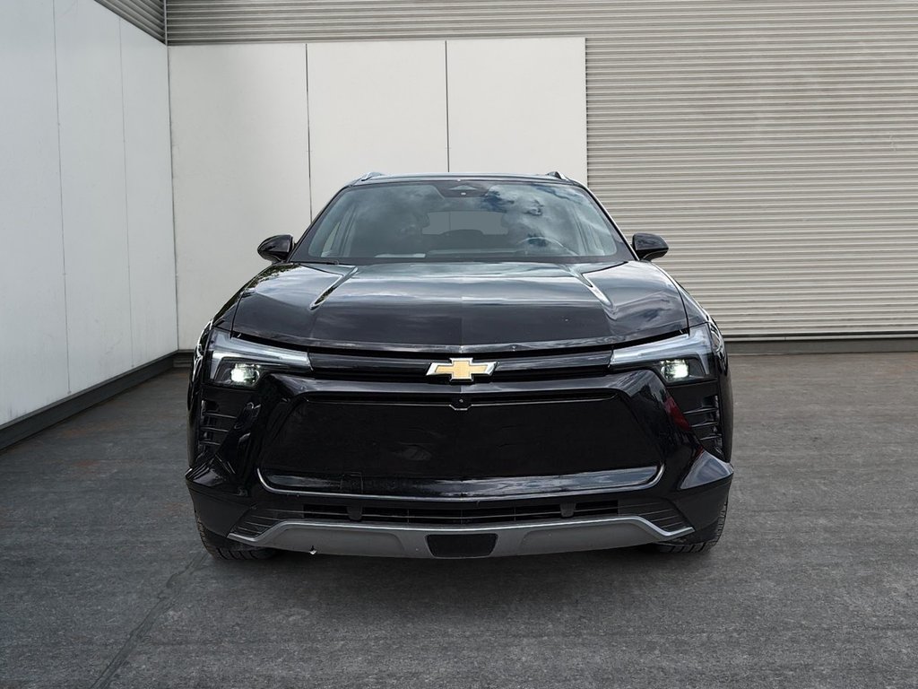 2024 Chevrolet Blazer EV eAWD LT in Drummondville, Quebec - 2 - w1024h768px