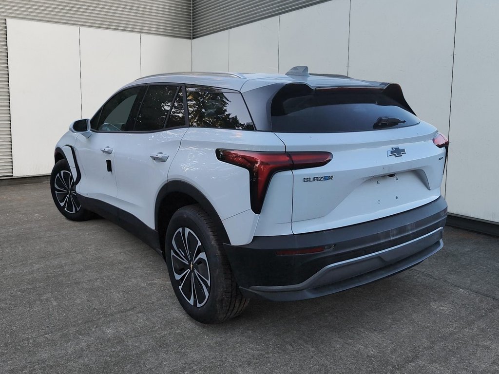 Chevrolet Blazer EV LT 2025 à Drummondville, Québec - 6 - w1024h768px