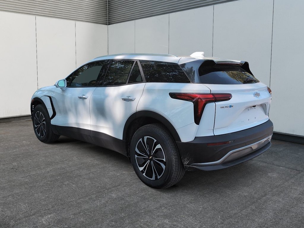 2025 Chevrolet Blazer EV LT in Drummondville, Quebec - 5 - w1024h768px