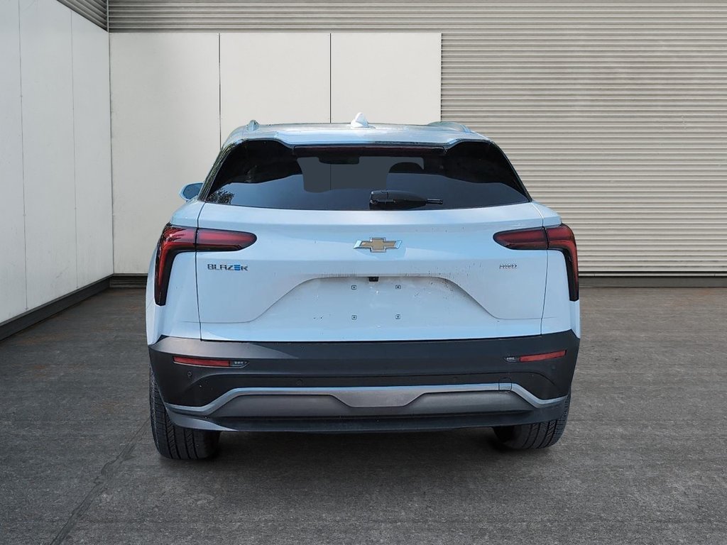 2025 Chevrolet Blazer EV LT in Drummondville, Quebec - 4 - w1024h768px