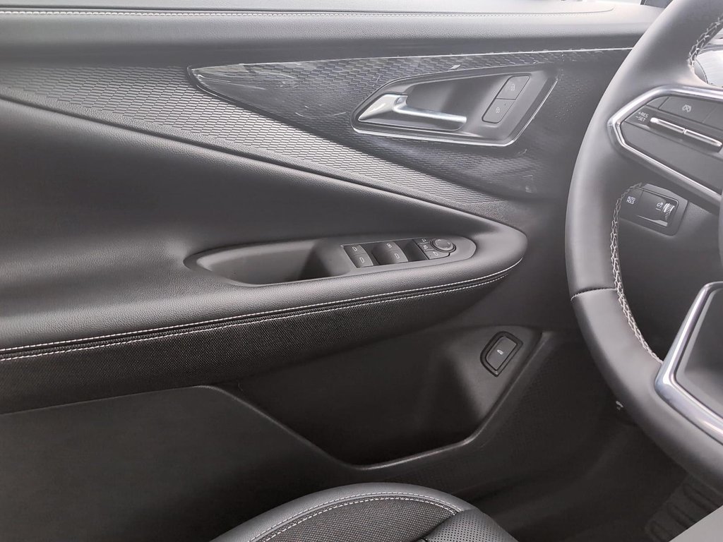 2025 Chevrolet Blazer EV LT in Drummondville, Quebec - 11 - w1024h768px