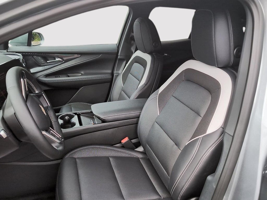 2025 Chevrolet Blazer EV LT in Drummondville, Quebec - 9 - w1024h768px
