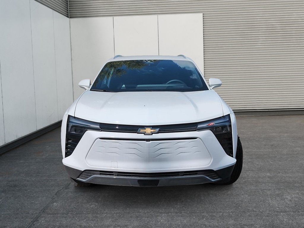 2025 Chevrolet Blazer EV LT in Drummondville, Quebec - 3 - w1024h768px