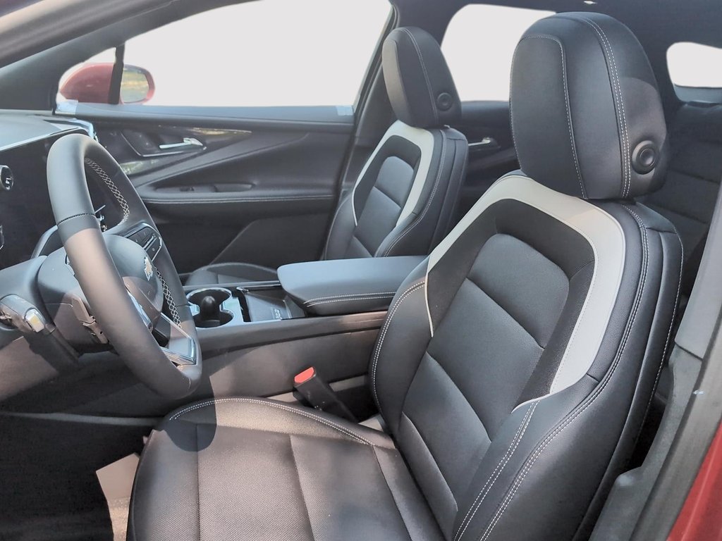 2025 Chevrolet Blazer EV LT in Drummondville, Quebec - 13 - w1024h768px