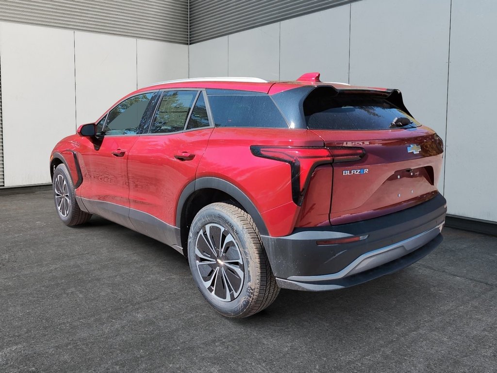 2025 Chevrolet Blazer EV LT in Drummondville, Quebec - 6 - w1024h768px