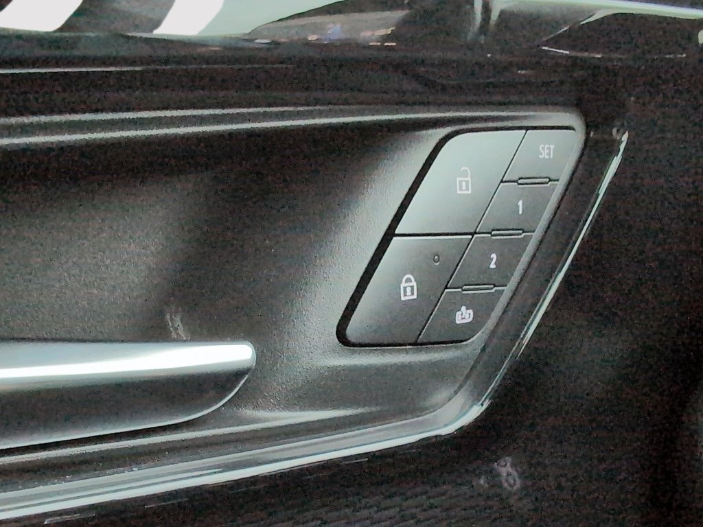 2025 Chevrolet Blazer EV AWD RS in Drummondville, Quebec - 13 - w1024h768px