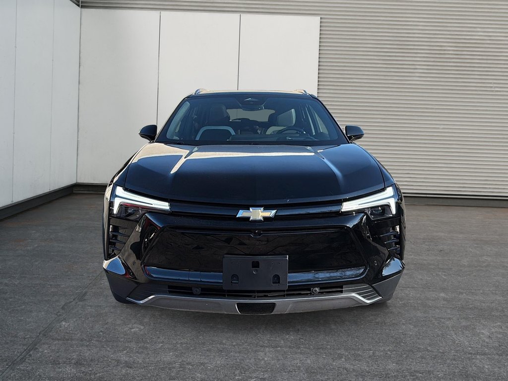 2026 Chevrolet Blazer EV AWD LT in Drummondville, Quebec - 2 - w1024h768px