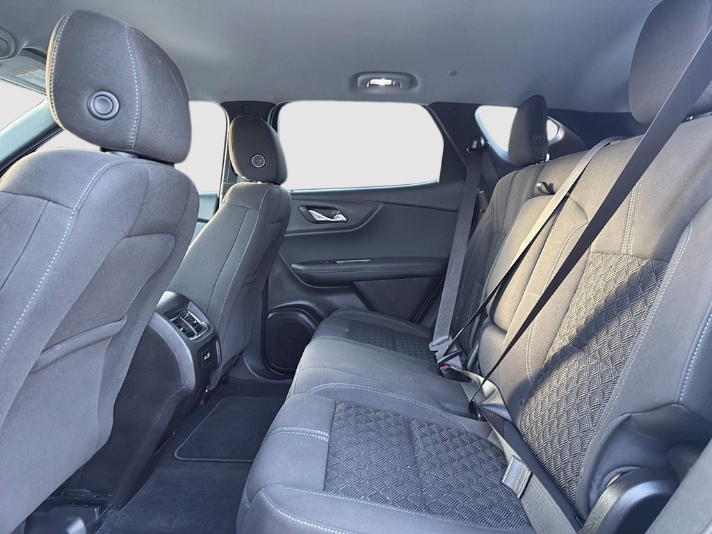 Chevrolet Blazer LS 2020 à Drummondville, Québec - 10 - w1024h768px