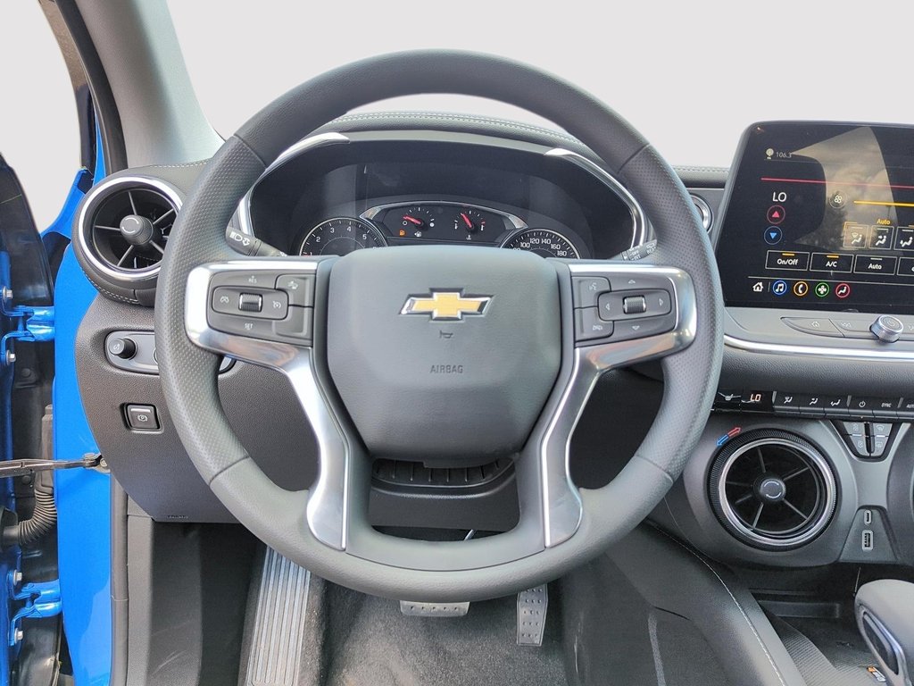 2026 Chevrolet Blazer LT in Drummondville, Quebec - 11 - w1024h768px