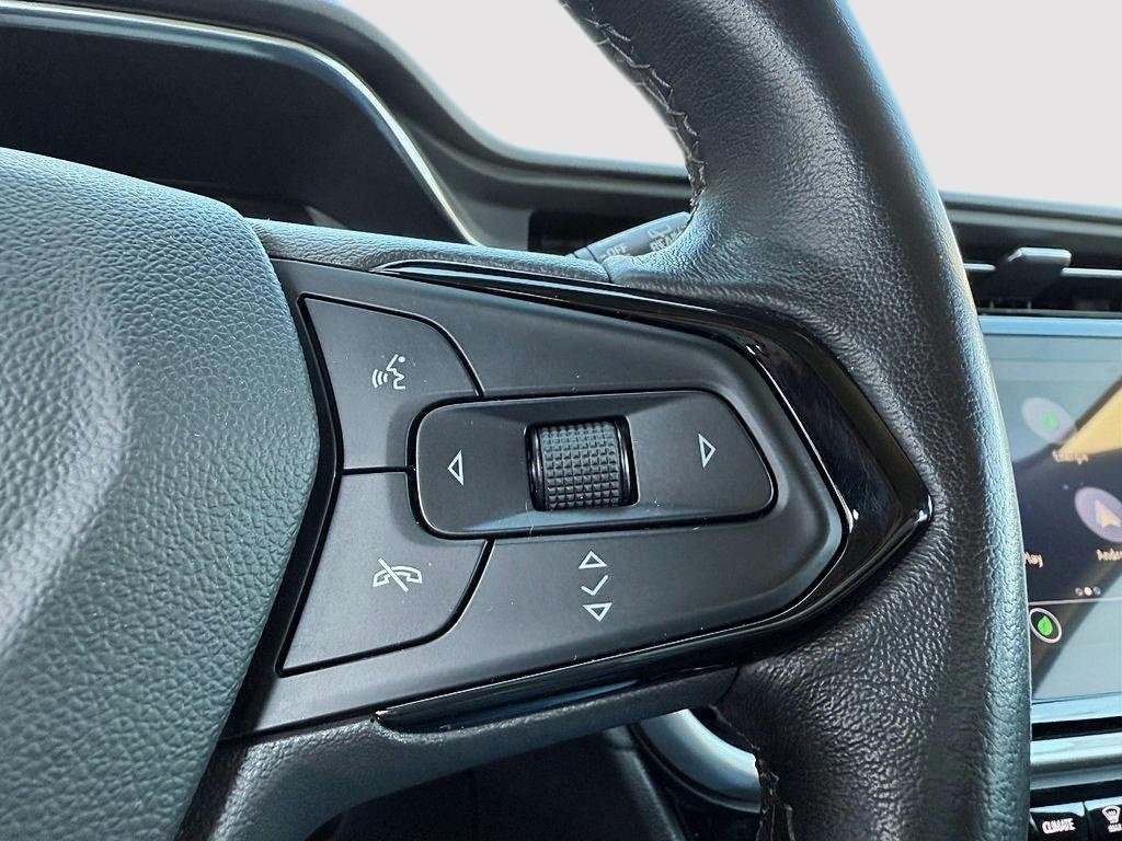 2022 Chevrolet BOLT EUV LT in Drummondville, Quebec - 15 - w1024h768px