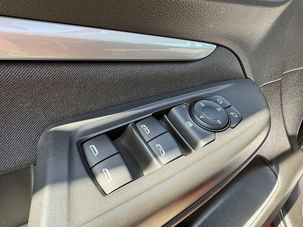 2022 Chevrolet BOLT EUV LT in Drummondville, Quebec - 11 - w1024h768px