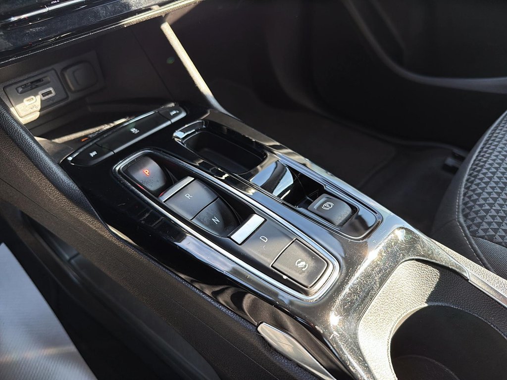 2023 Chevrolet BOLT EUV LT in Drummondville, Quebec - 19 - w1024h768px