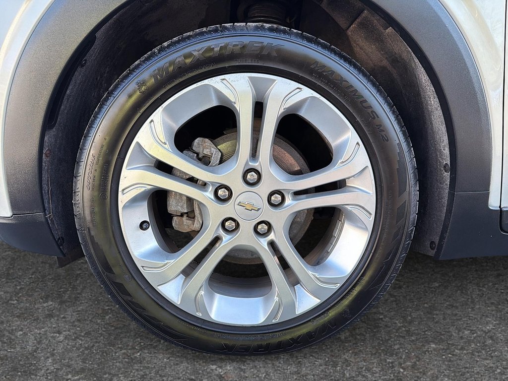 2023 Chevrolet BOLT EUV LT in Drummondville, Quebec - 7 - w1024h768px