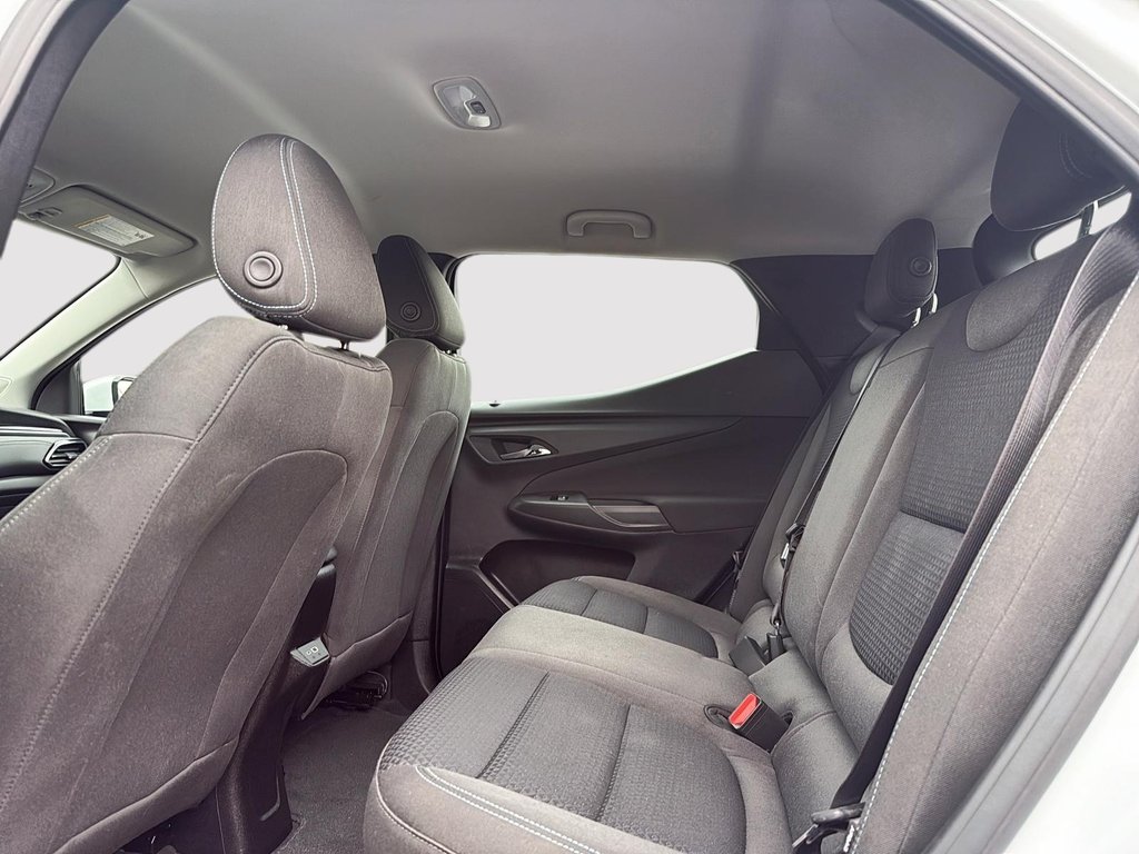2023 Chevrolet Bolt EUV LT in Drummondville, Quebec - 10 - w1024h768px