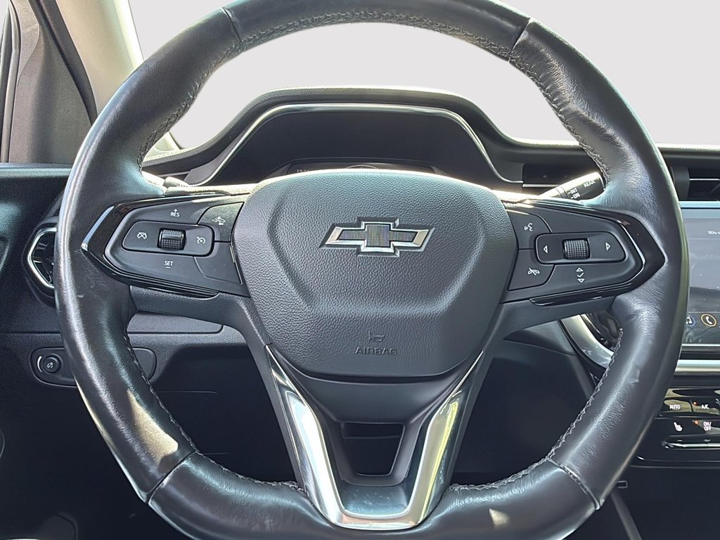 2023 Chevrolet Bolt EUV LT in Drummondville, Quebec - 14 - w1024h768px
