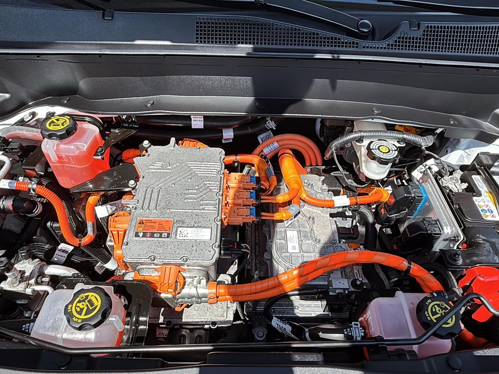 2023 Chevrolet Bolt EUV LT in Drummondville, Quebec - 8 - w1024h768px