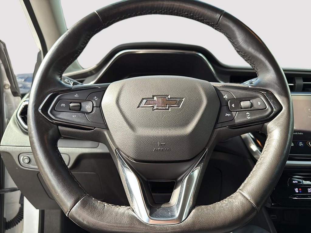 2023 Chevrolet Bolt EUV LT in Drummondville, Quebec - 14 - w1024h768px