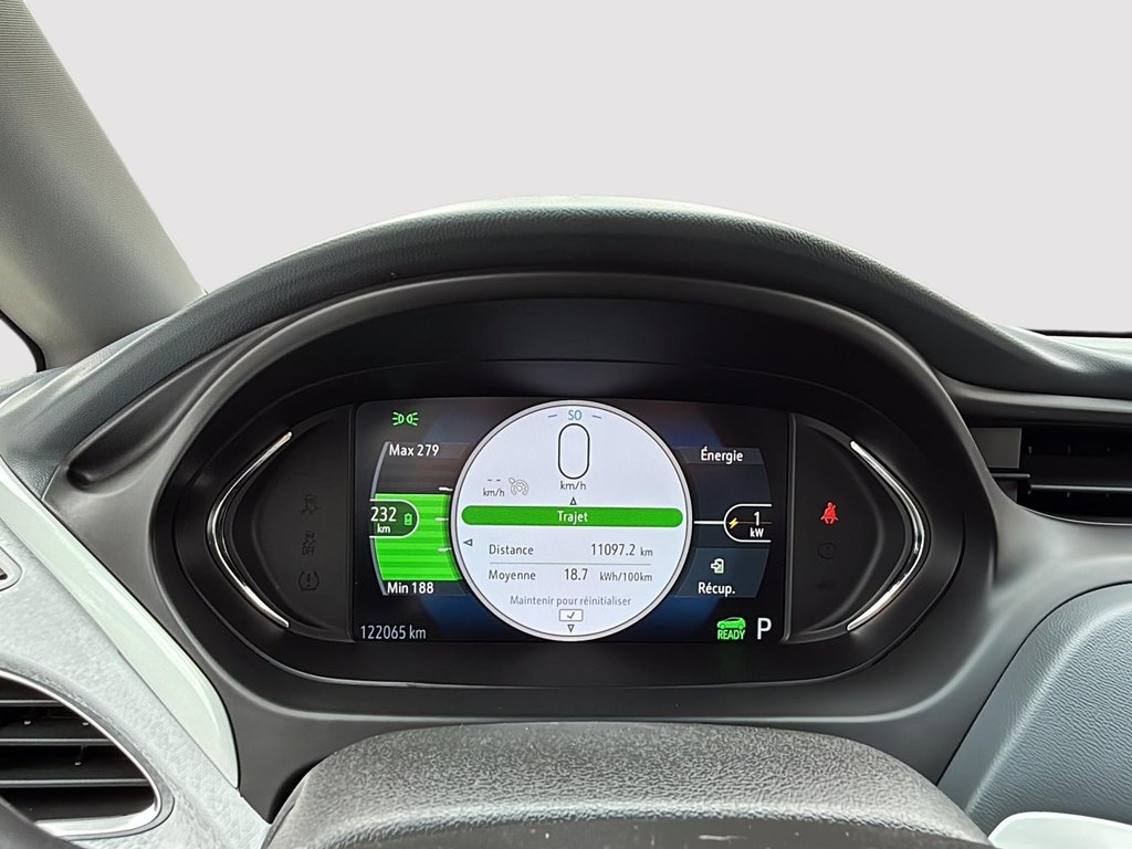 2017 Chevrolet Bolt EV LT in Drummondville, Quebec - 17 - w1024h768px