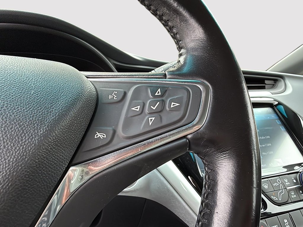 2021 Chevrolet Bolt EV LT in Drummondville, Quebec - 13 - w1024h768px