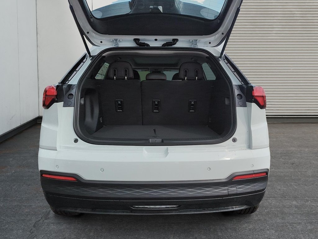 2027 Chevrolet Bolt RS in Drummondville, Quebec - 6 - w1024h768px